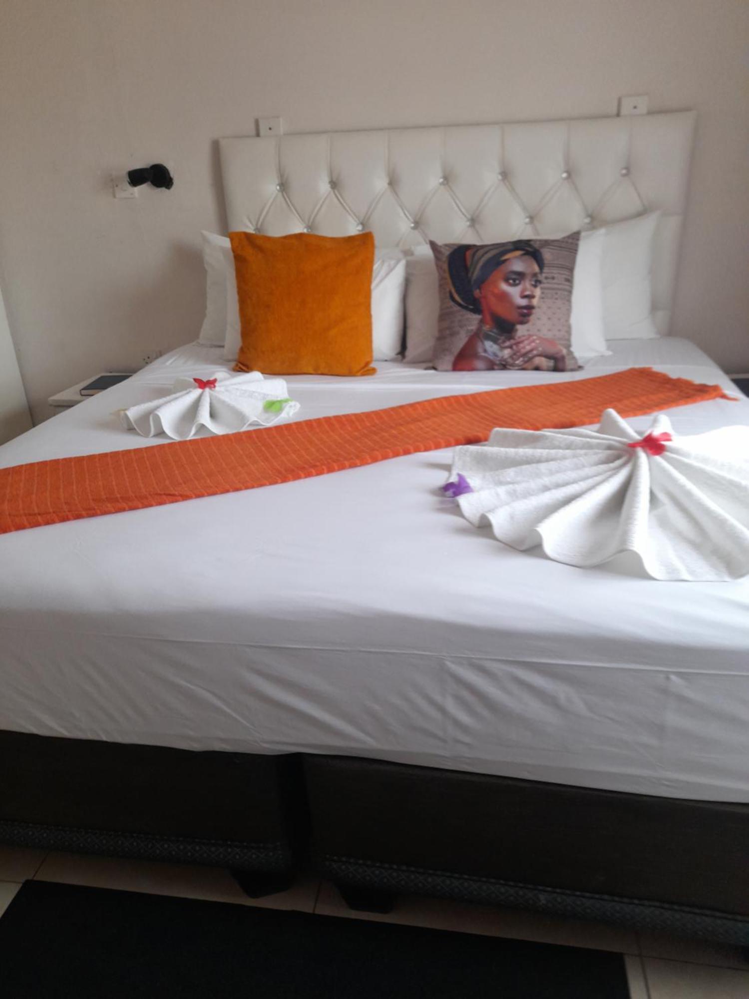 Rest & Digest Bed & Breakfast Serowe Exterior photo