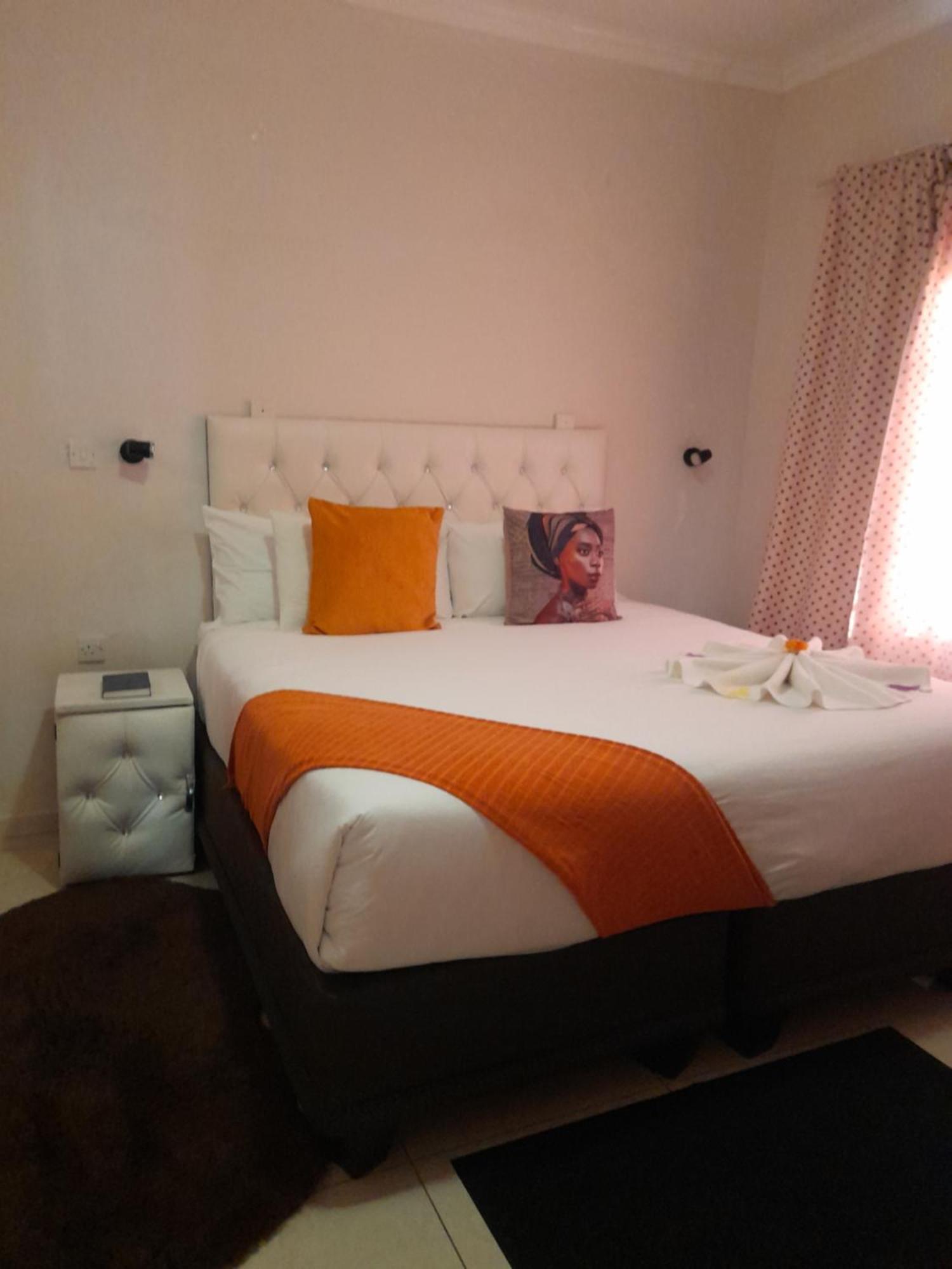Rest & Digest Bed & Breakfast Serowe Exterior photo